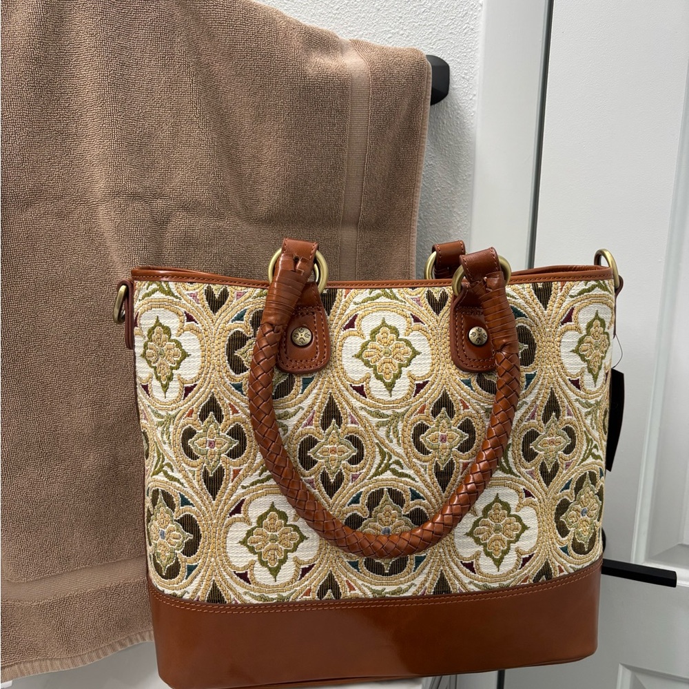 Patricia Nash Discovery Tan and Cream Large Tote Bag